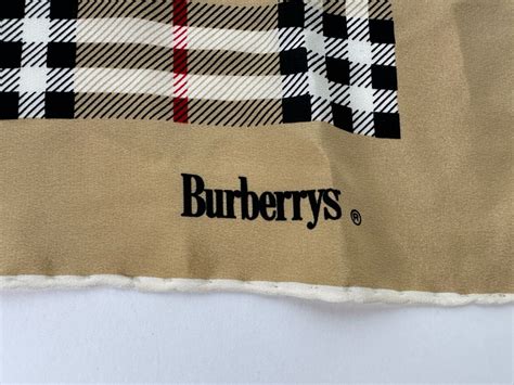 burberrys of london scarf fake